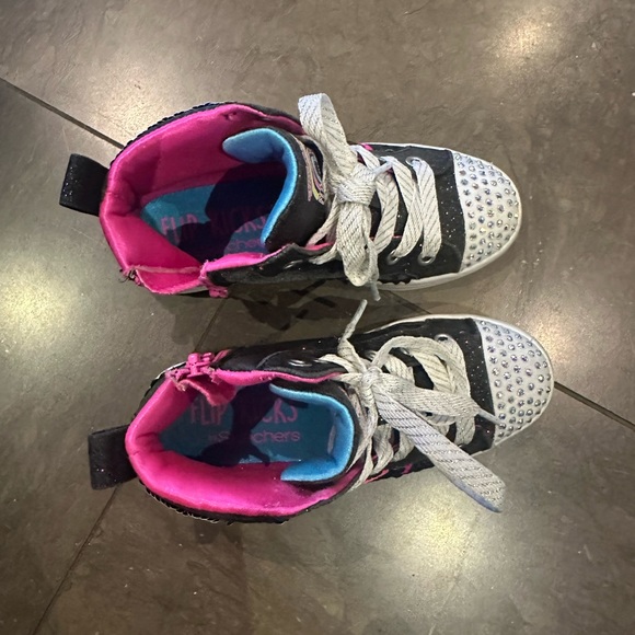 Girls Skechers high top, size 12.5 - Picture 3 of 6